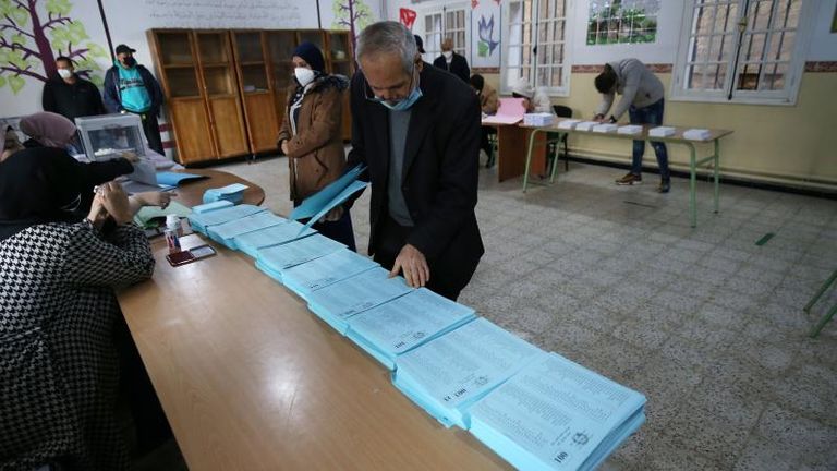 Algérie : Les deux anciens partis au pouvoir, grands vainqueurs des élections locales