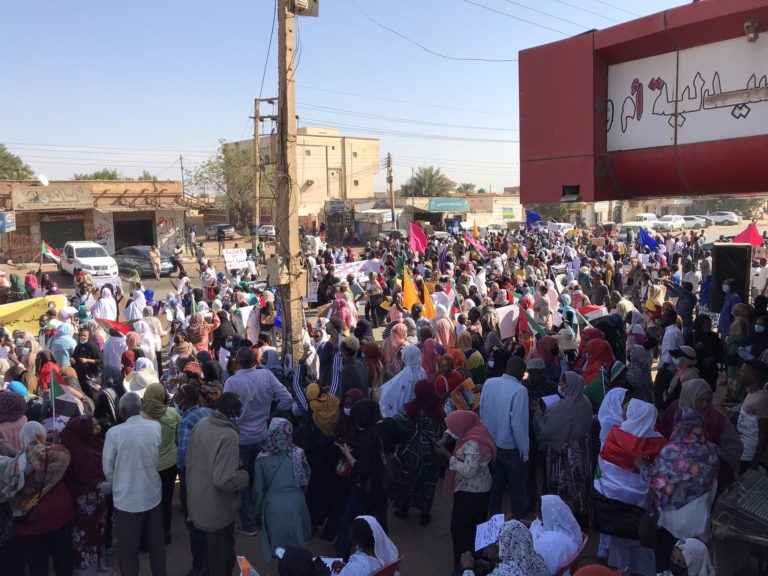 Soudan : des milliers de personnes manifestent contre les répressions policières