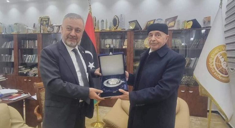 Libye: L’ambassadeur de Turquie rencontre le président du parlement libyen