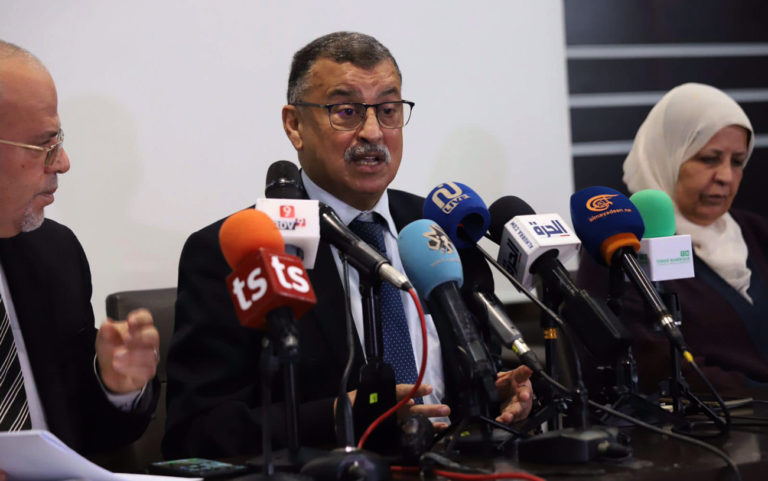 Tunisie : l’ancien bâtonnier poursuivit par la justice militaire