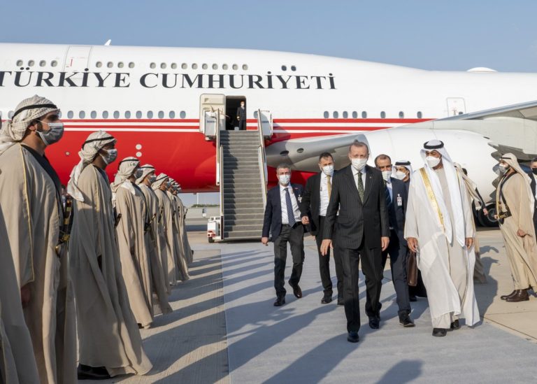 La Turquie et les Émirats arabes unis signent plusieurs accords de coopération