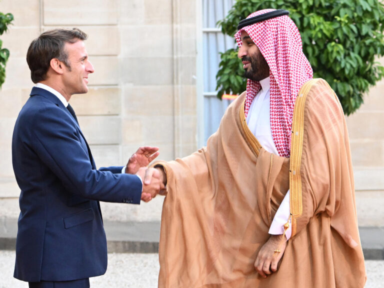 Mohammed Ben Salmane reçu par Macron à l’Elysée pour un dîner de travail