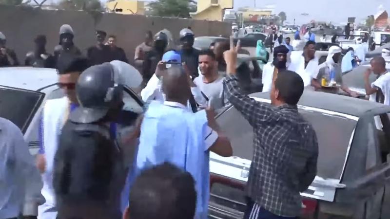 Mauritanie : La police disperse une foule protestant contre l'augmentation  des prix du carburant - Courrier arabe