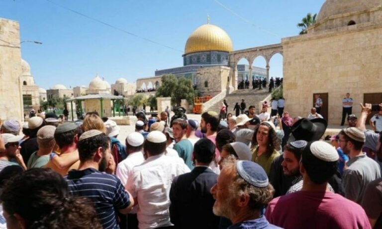 Des colons israéliens renouvellent leur prise d’assaut de la mosquée Al-Aqsa